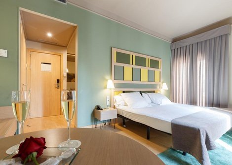 Single room Ciutat Barcelona Hotel in Barcelona Single room Ciutat Barcelona Hotel in Barcelona