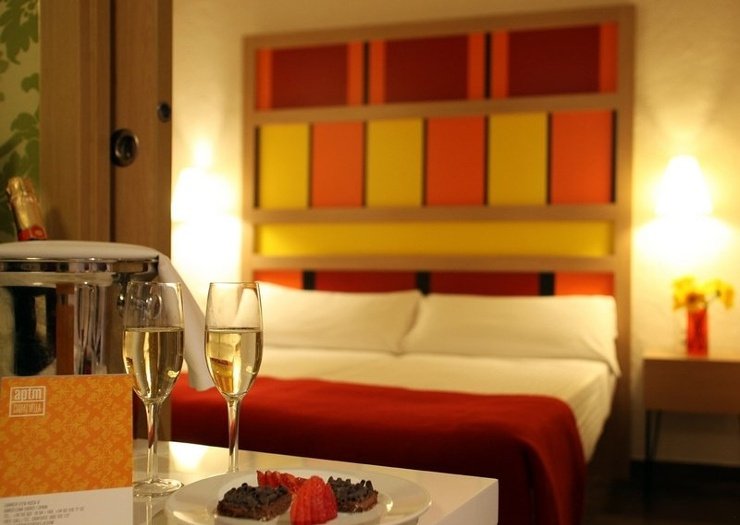 One-bedroom apartment (1-4 persons) Ciutat Vella Apartaments Barcelona One-bedroom apartment (1-4 persons) Ciutat Vella Apartaments Barcelona