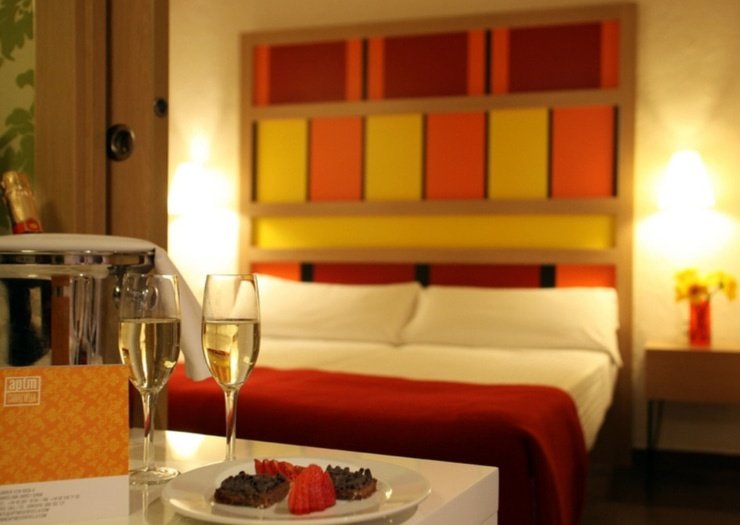 Book Now and SAVE NOW! Ciutat Vella Apartaments Barcelona Book Now and SAVE NOW! Ciutat Vella Apartaments Barcelona