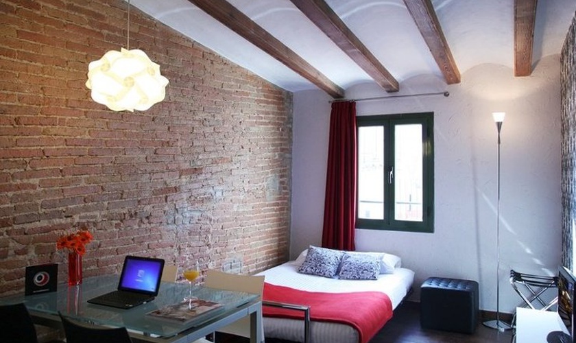 One-bedroom apartment (1-4 persons) Ciutat Vella Apartaments Barcelona One-bedroom apartment (1-4 persons) Ciutat Vella Apartaments Barcelona