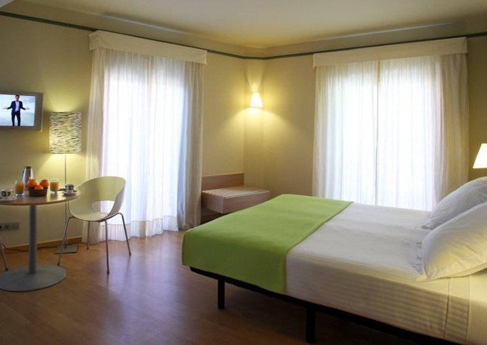 Double room ciutat barcelona hotel Double room ciutat barcelona hotel