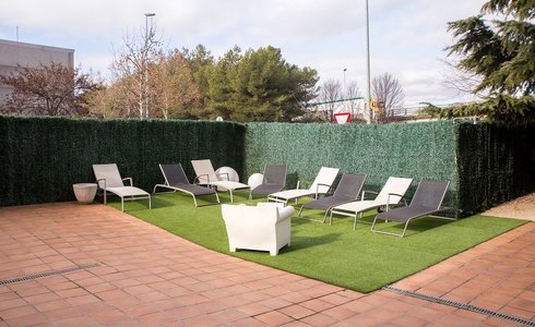 TERRAZA SOLARIUM Porta de Gallecs Hotel in Mollet del Vallés TERRAZA SOLARIUM Porta de Gallecs Hotel in Mollet del Vallés
