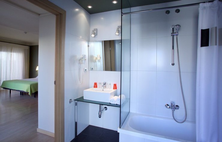 Triple room Ciutat Barcelona Hotel Barcelona Triple room Ciutat Barcelona Hotel Barcelona