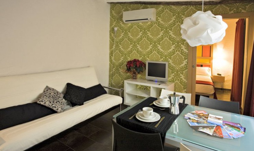 Two-bedroom apartment (1-6 persons) Ciutat Vella Apartaments Barcelona