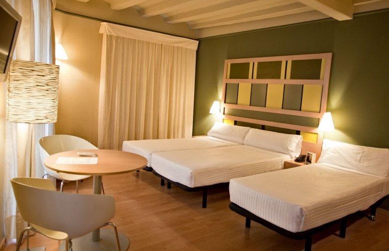 Room Ciutat Barcelona Hotel
