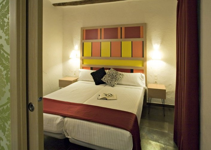 Two-bedroom apartment (1-6 persons) ciutat vella apartaments barcelona Two-bedroom apartment (1-6 persons) ciutat vella apartaments barcelona
