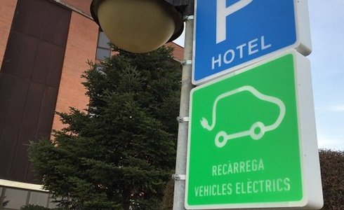 ELECTRIC CAR CHARGING Ciutat de Granollers Hotel in Granollers ELECTRIC CAR CHARGING Ciutat de Granollers Hotel in Granollers